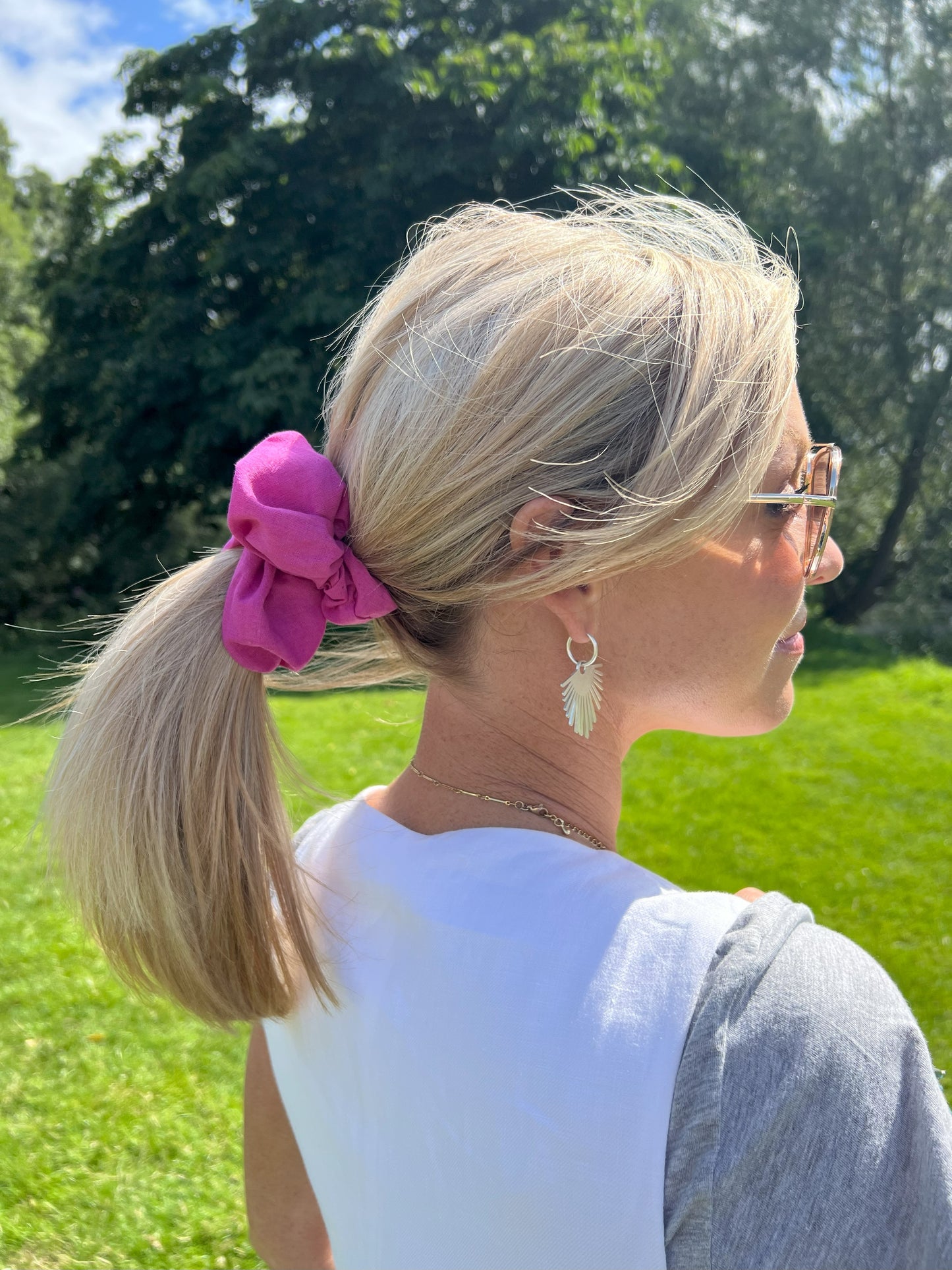 Magenta Handloomed Scrunchie